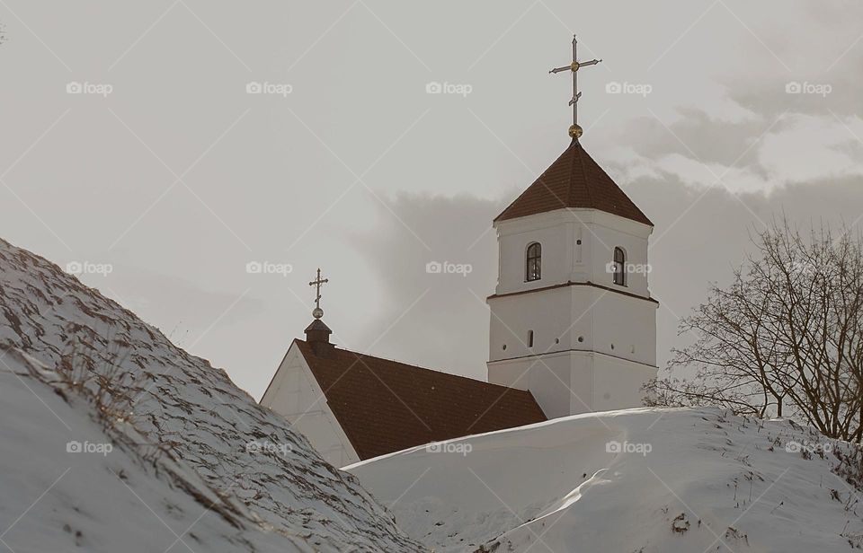 Republic of Belarus, winter landscape of Zaslavl, an architectural monument, an Orthodox church

￼

￼