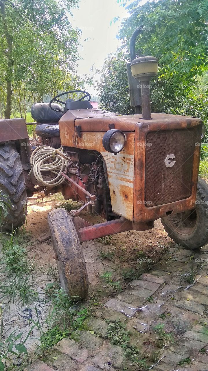tractor of escort company