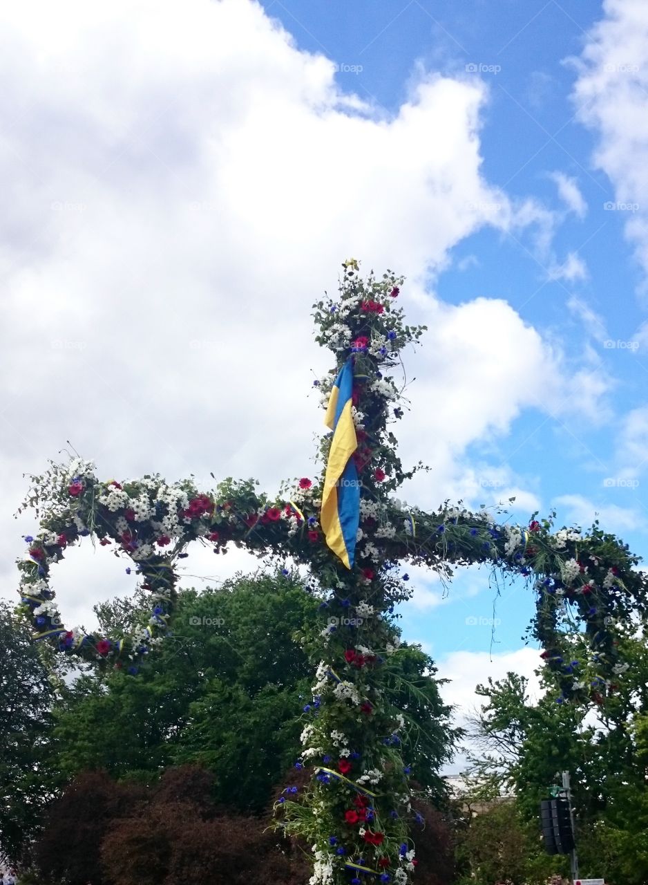 Looking up on the maypole. Looking up on the maypole