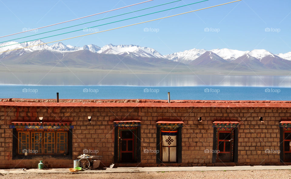 Tibetan doors 