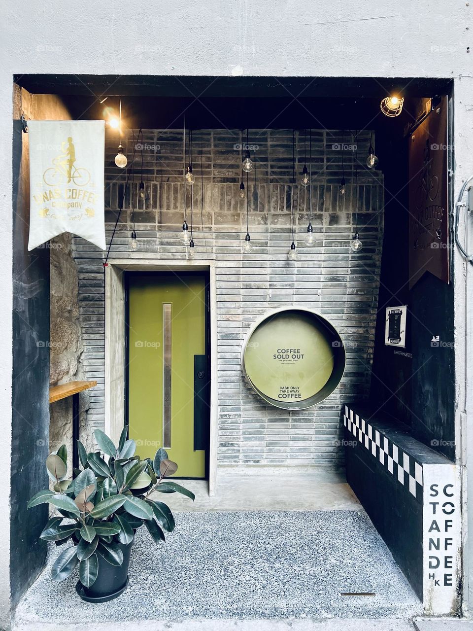 What a nice feel design of coffee shop in HK