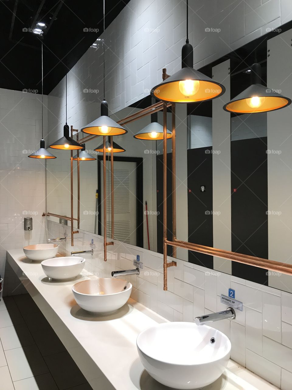 Well designed minimalist toilet