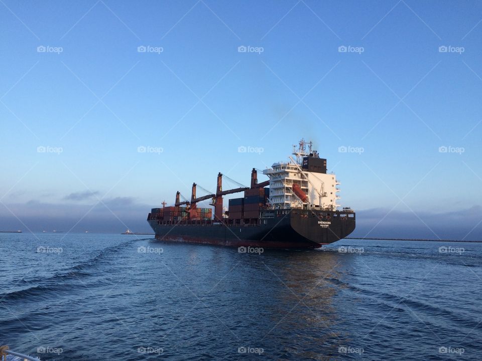 Port of Long Beach cargo ship 