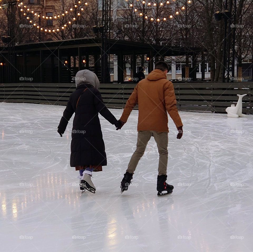 Winter time ❄️ Couple 💕 Ice rink ❄️