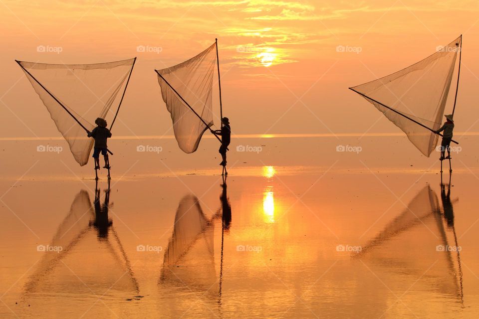 Fishing in the daw with infinity beach