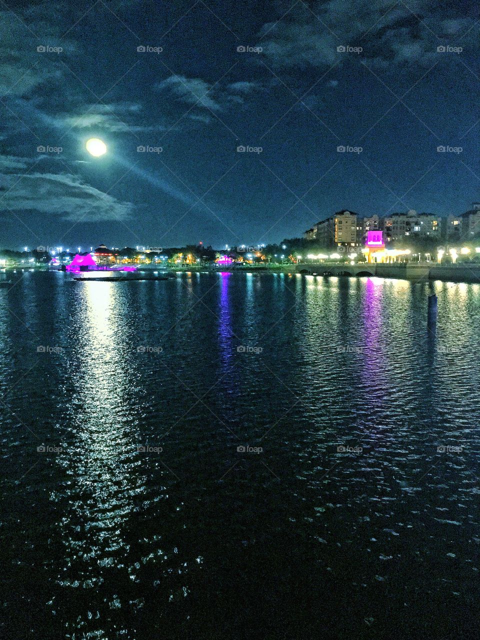 Moonrise over the lake