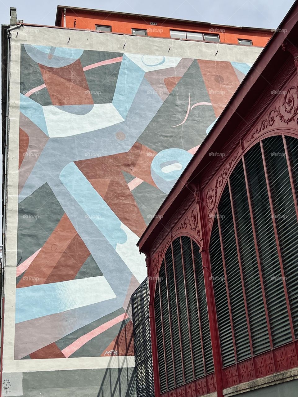 Architecture and graffiti 