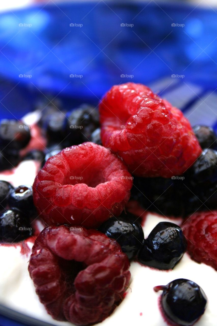 blue red food cream by mirre