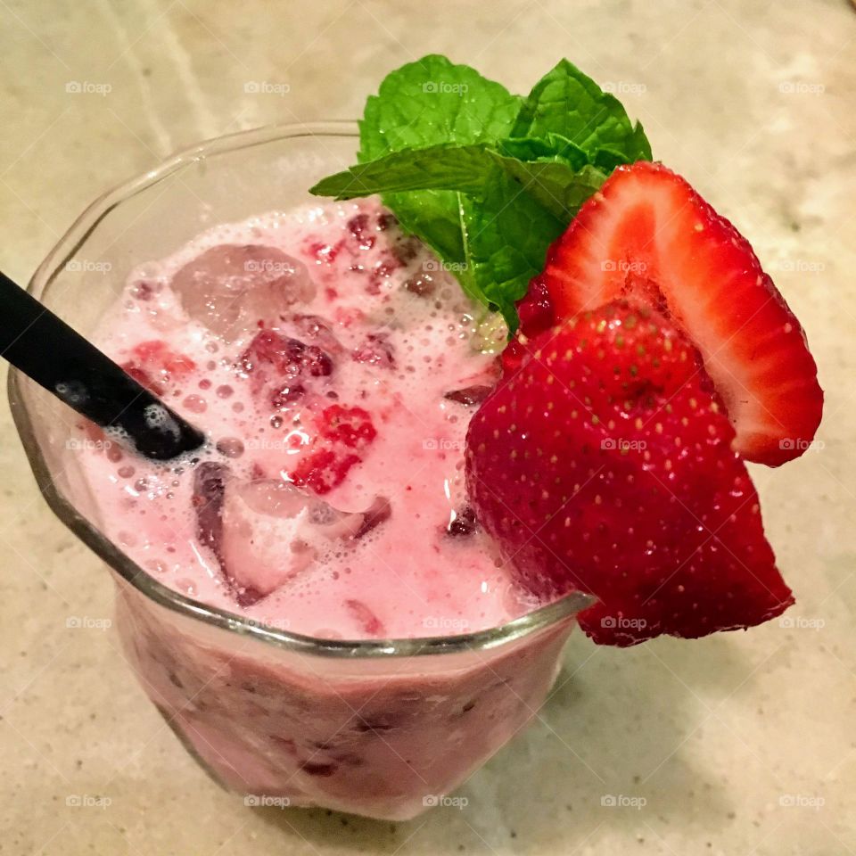 Ice cream and refreshing strawberry drink