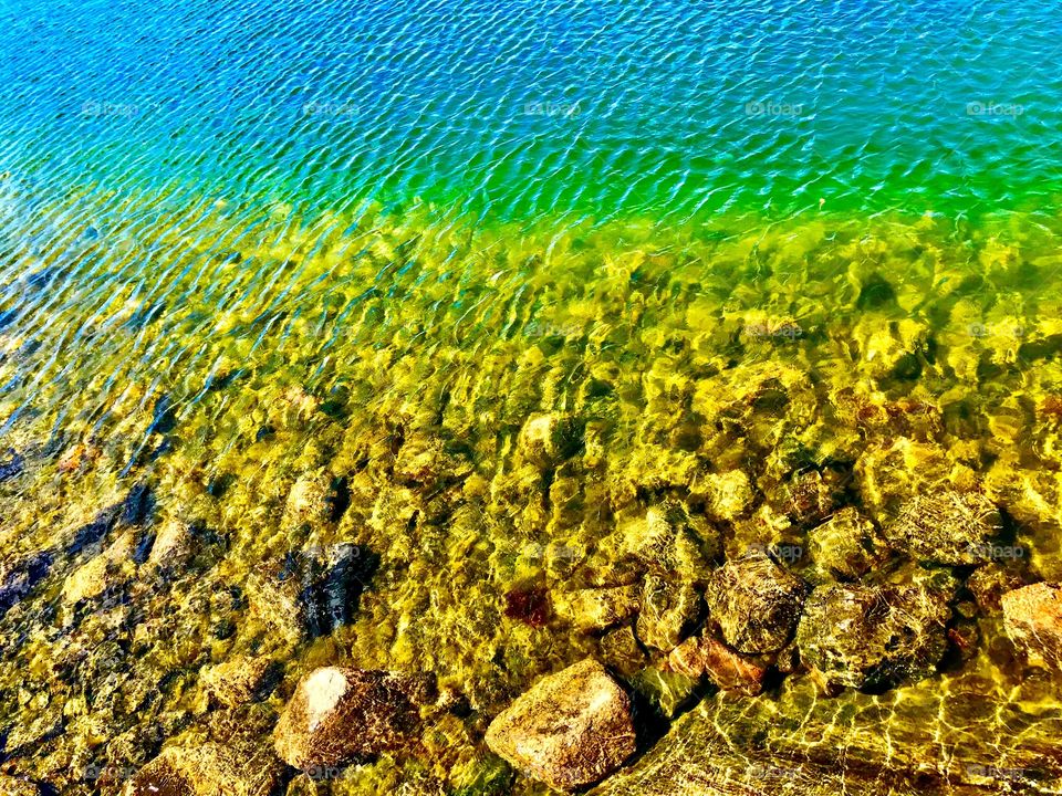 Colours from a lake