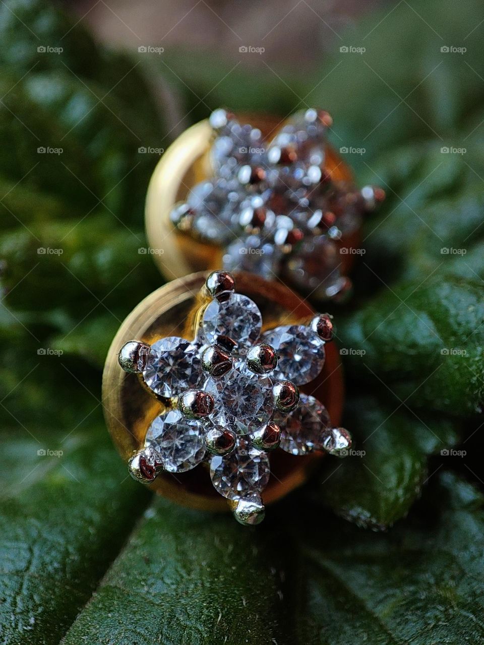 circle diamond earrings