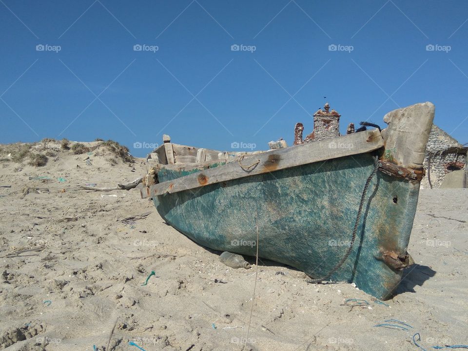 abandoned boat dhanushkodi