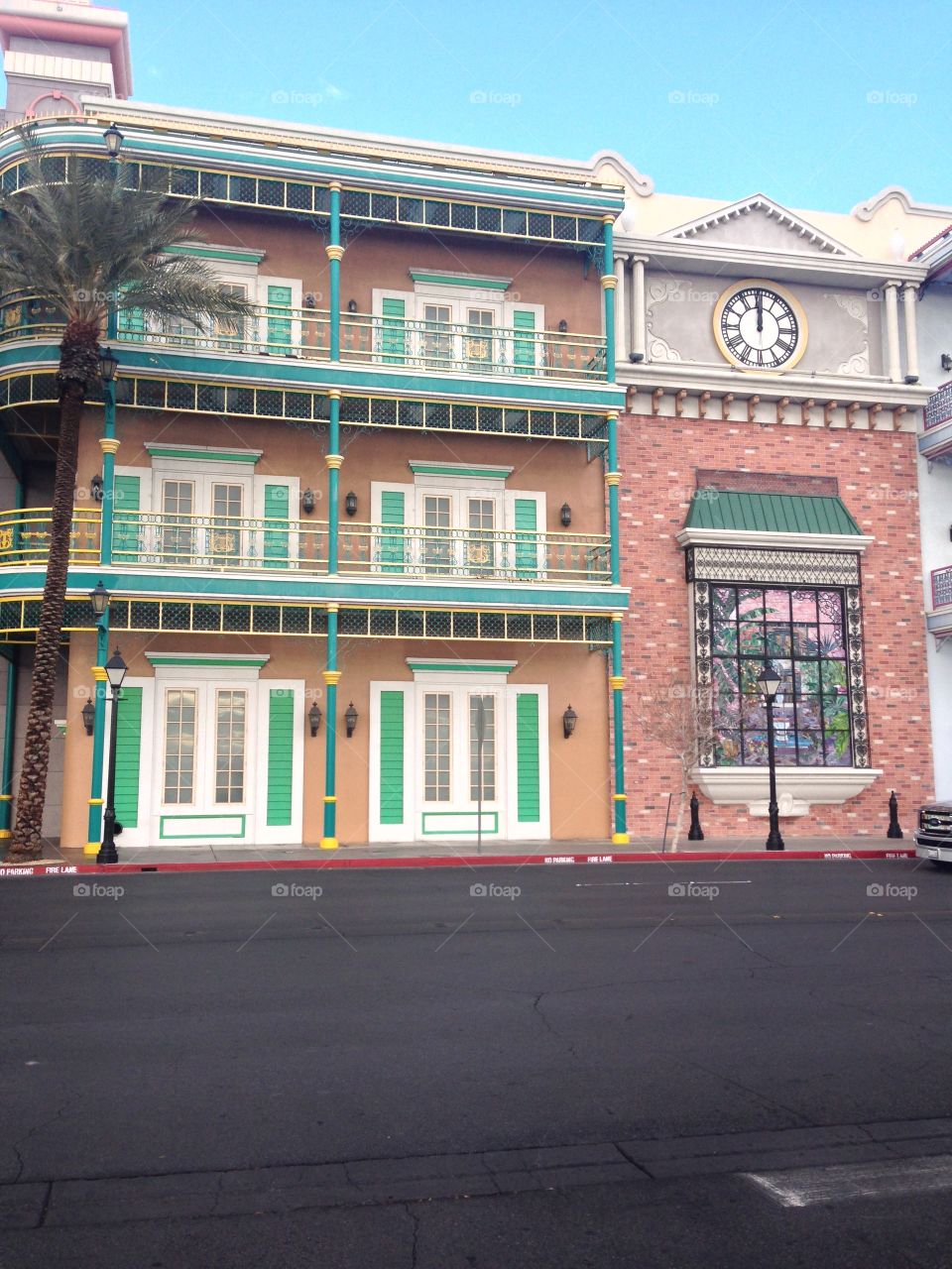 City Life

Published by:
HappyBrownMonkey 