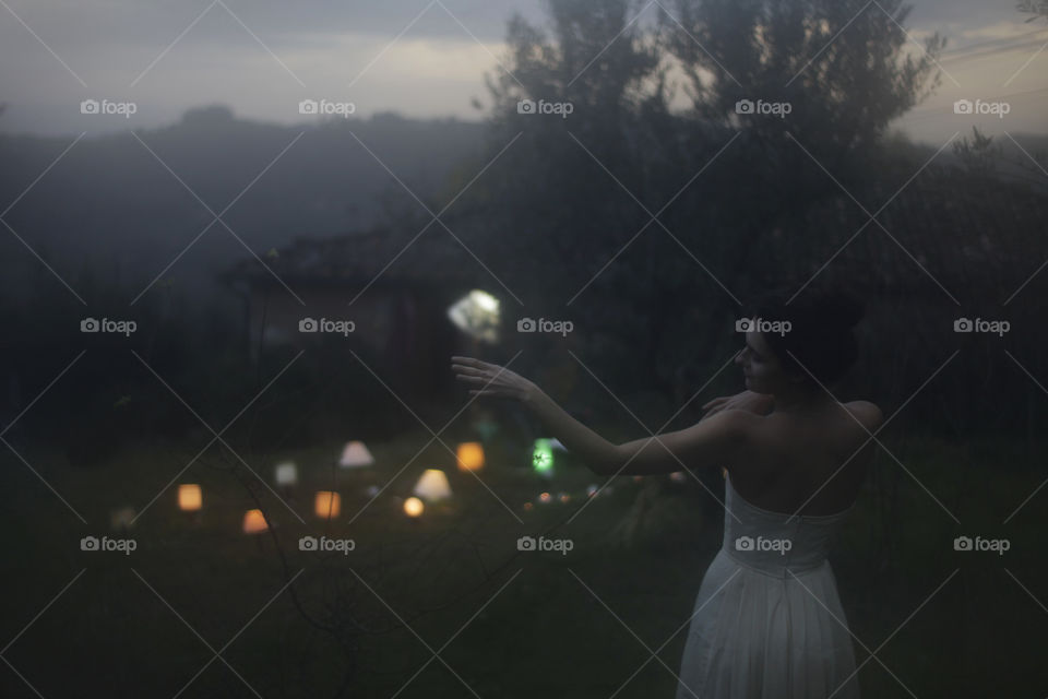 magic girl in tuscany