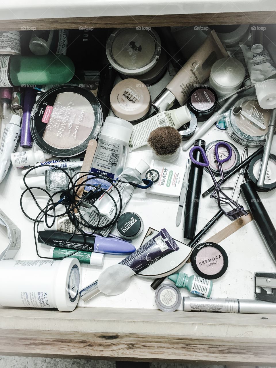 Makeup drawer 