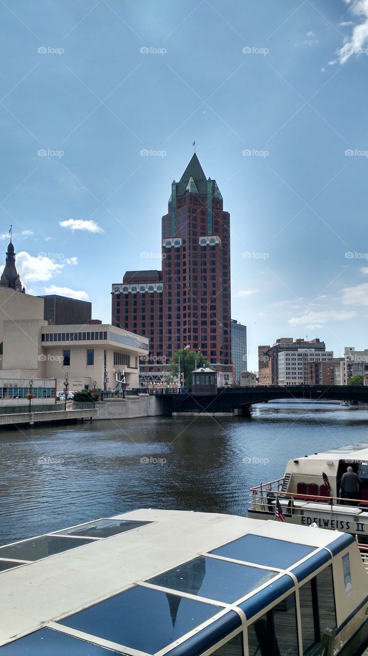 Milwaukee river. touristy