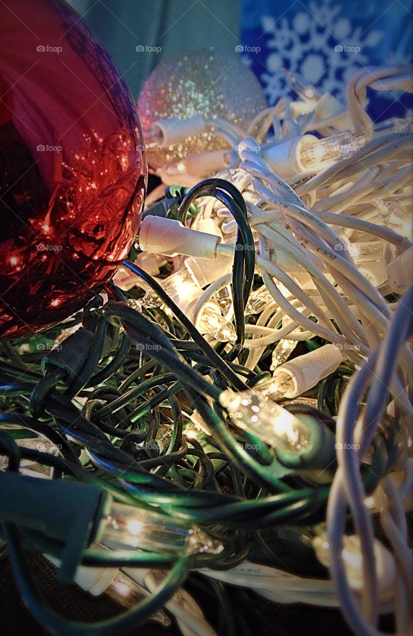 Traditional tangled, knotted Christmas lights
