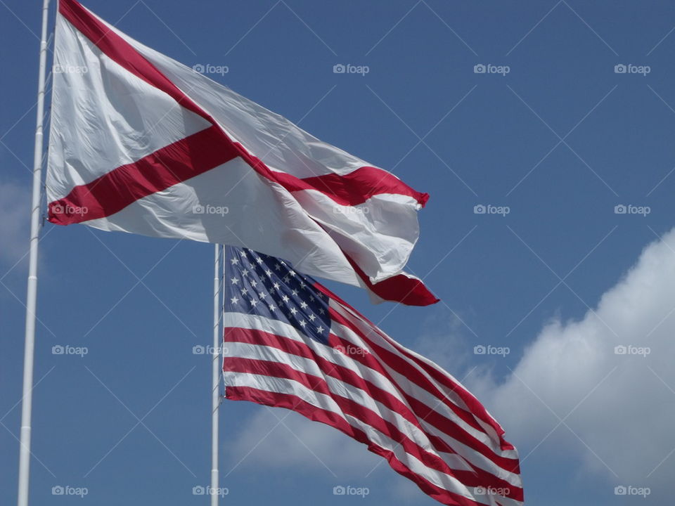 Alabama and U.S. flags