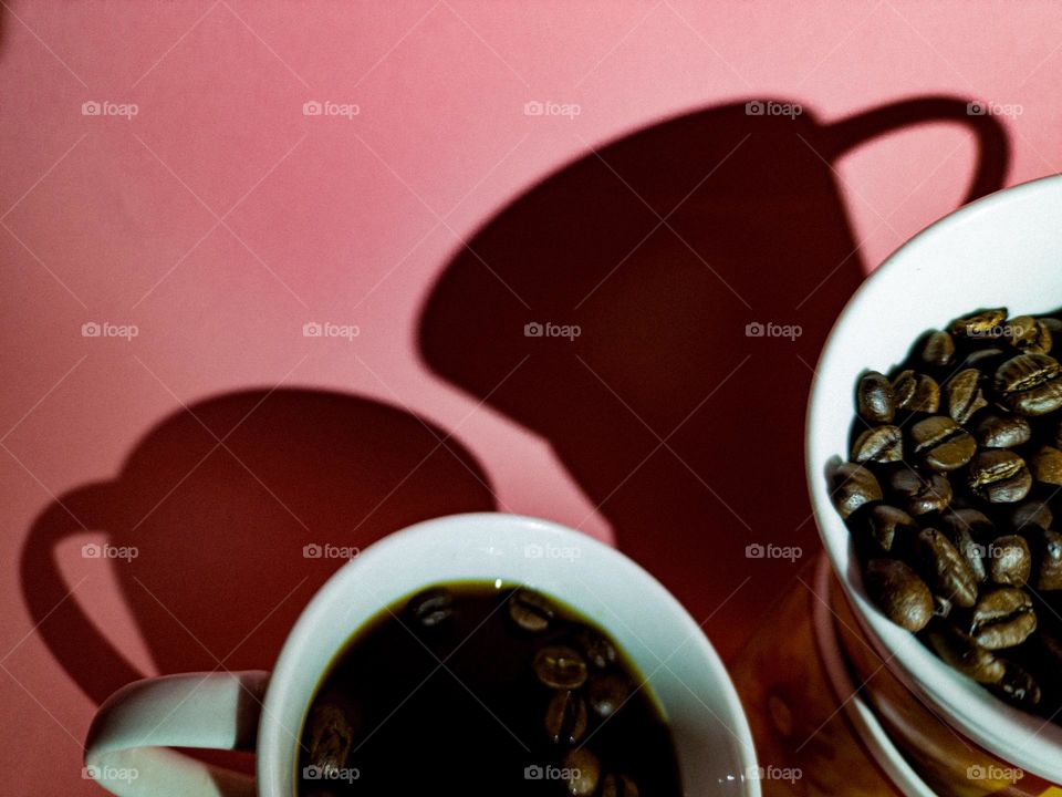 Coffee shadows