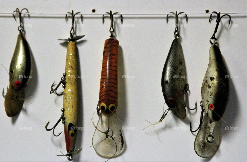 fishing lures .