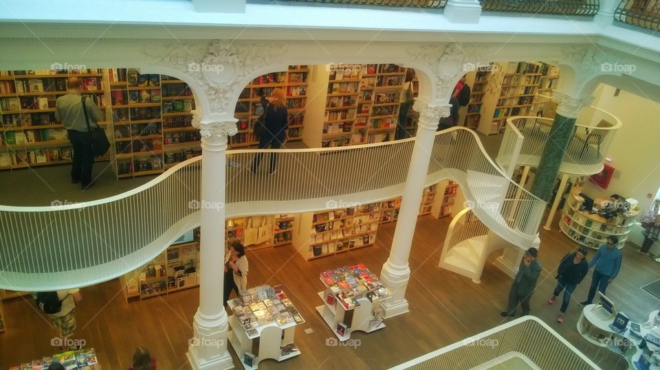 library, Bucharest, Romania, Carturesti, architecture, interior, corners, stairs, steps,
