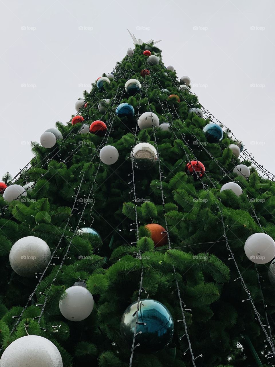 Christmas tree, glass balls, winter