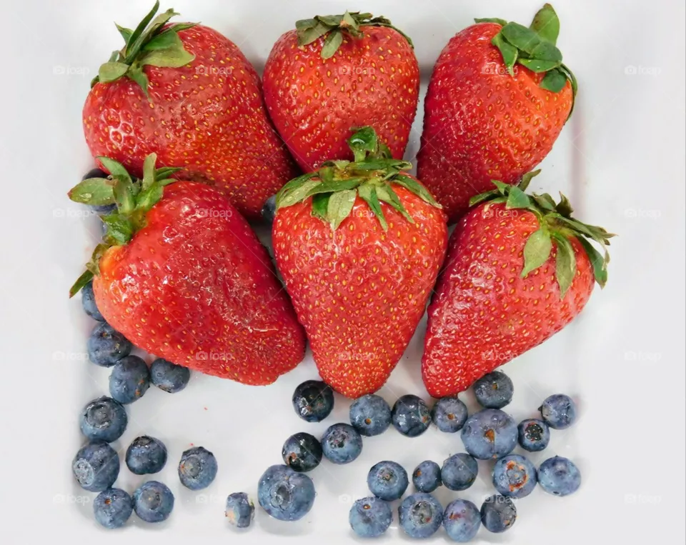 Frutillas & Arándanos, una buena combinación. 🍓🍓🍓🍓