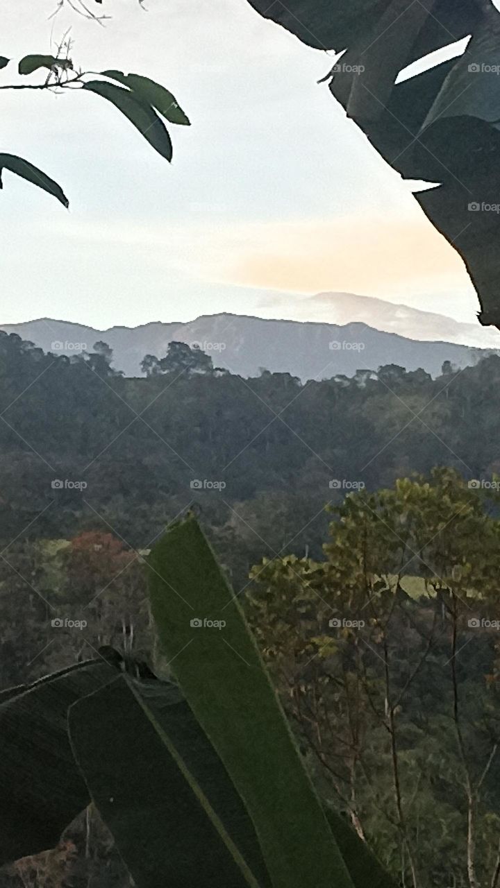 Hermoso Volcán Turrialba Cartago Costa Rica CentroAmerica propiedad Osvin patentado