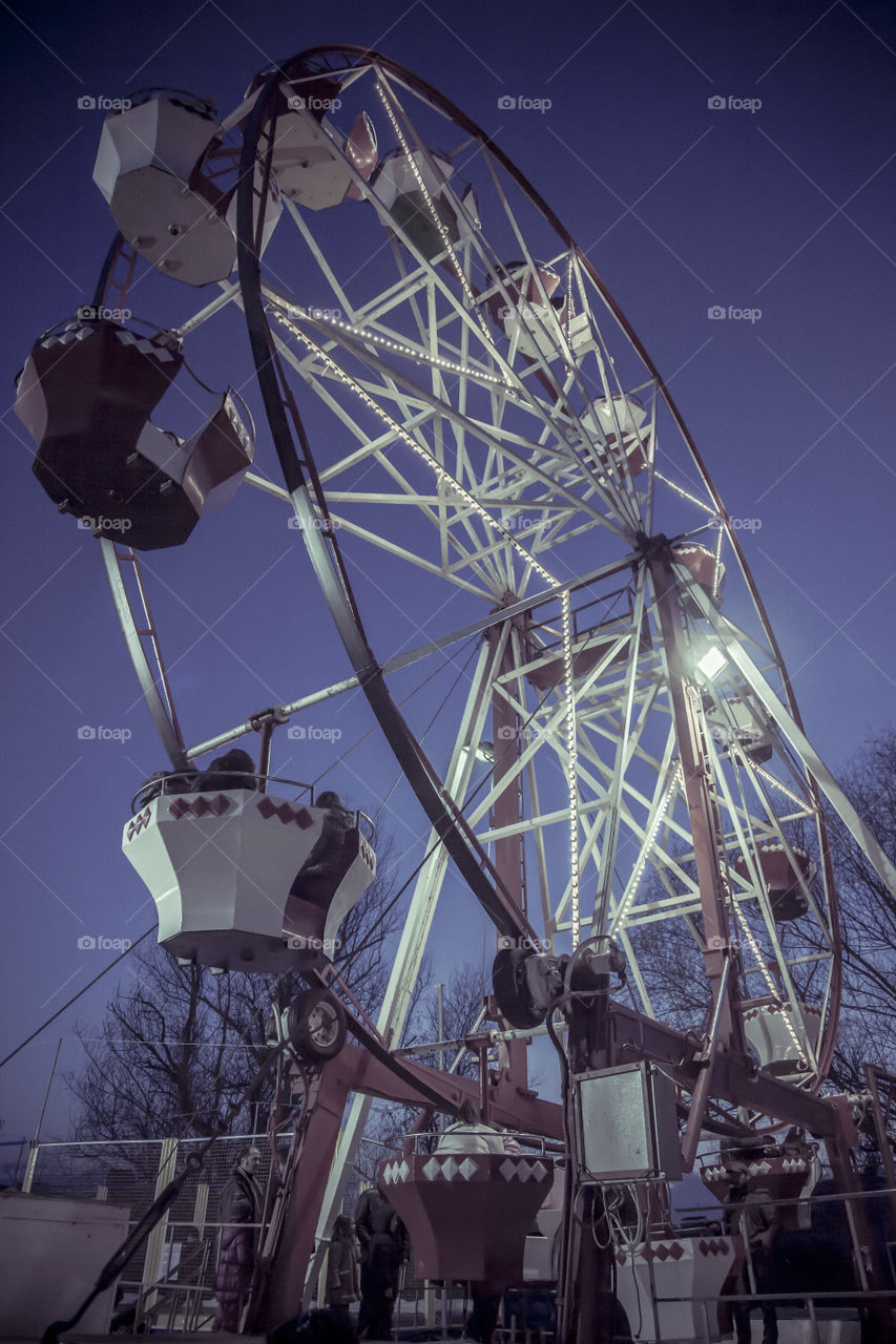Luna park wheel