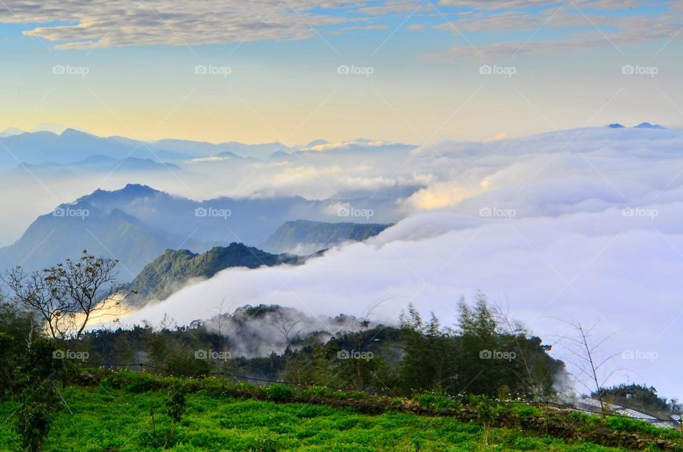 Beautiful mountain and sea of clouds scenery