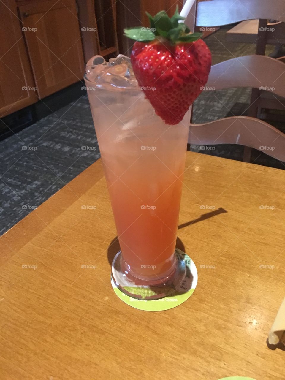 Non alcoholic peach strawberry drink