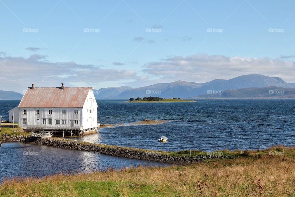 White house in the Lofoten Islands