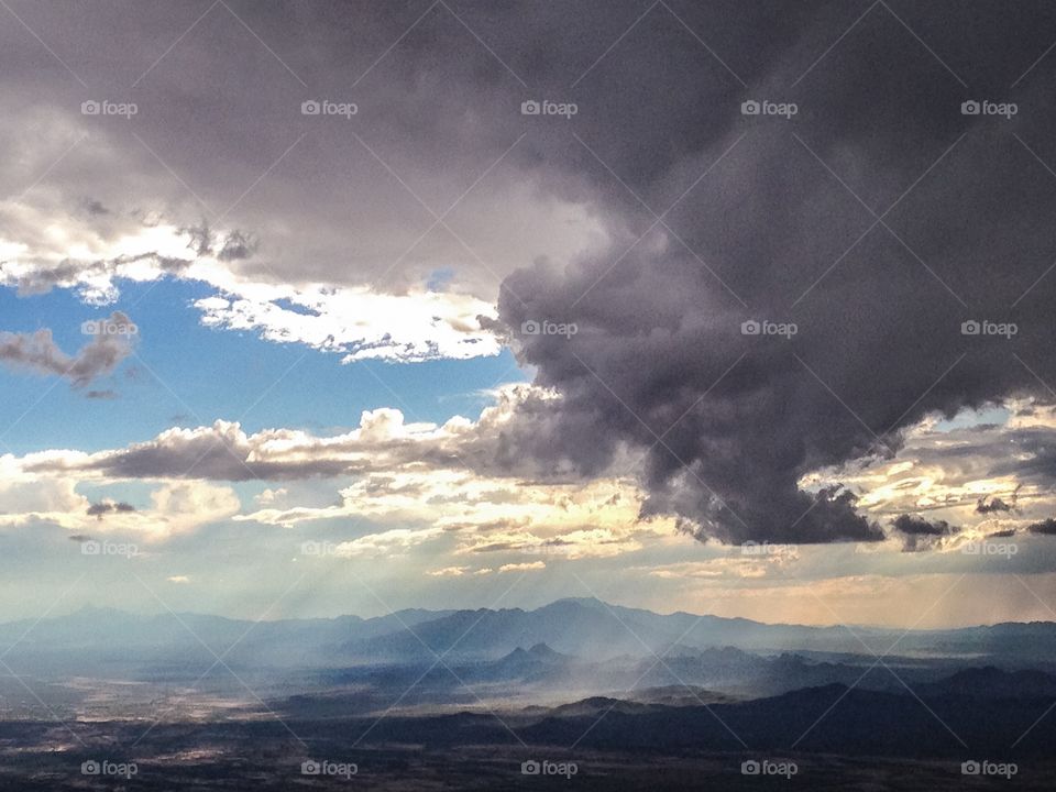 Dramatic light and cloud effect 