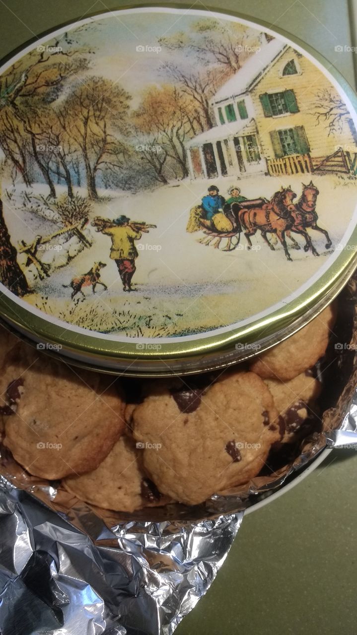 Vintage Christmas Cookie Tin