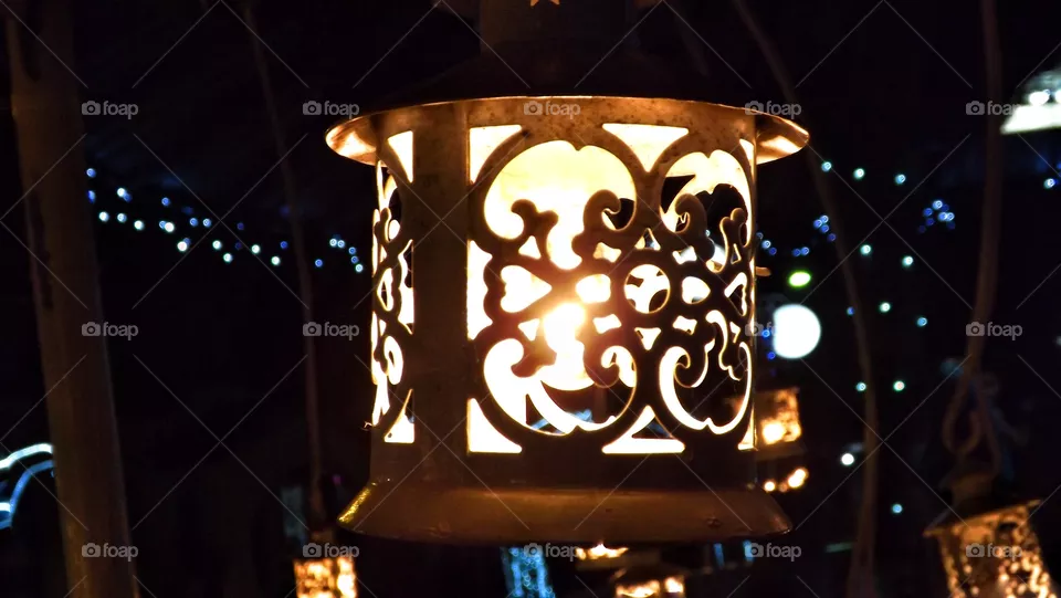 Arabesque lamp