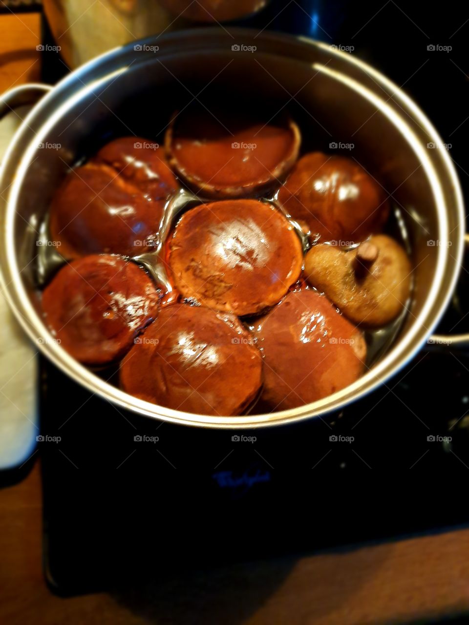 preparing mushrooms for pickling