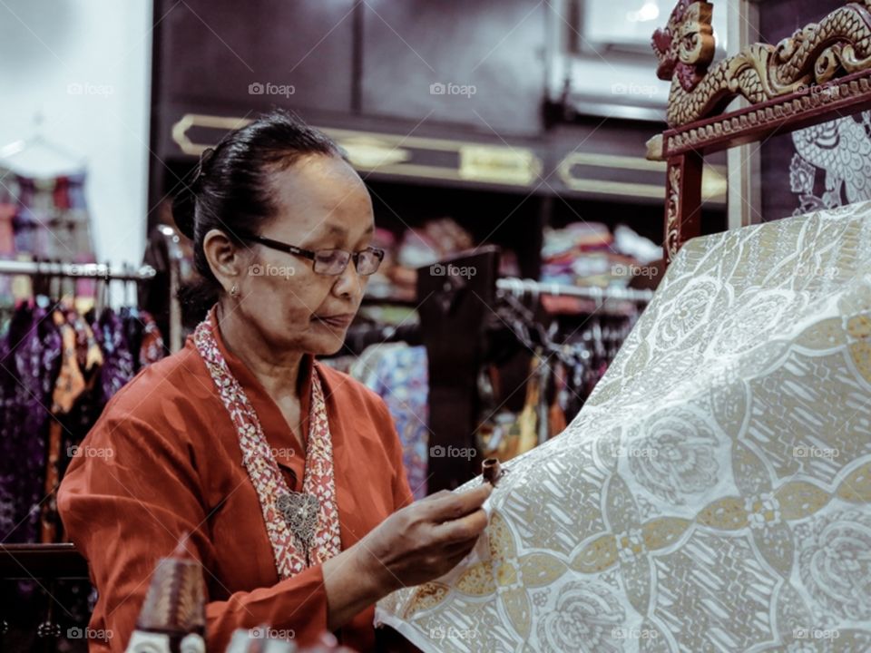 pengerajin batik indonesia