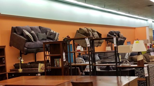 hanging couchs