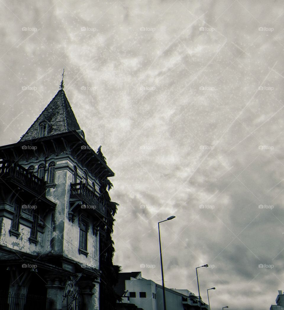 A old house in the street