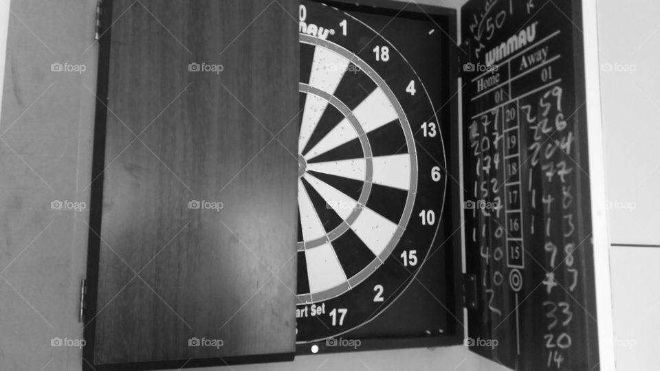 dart board