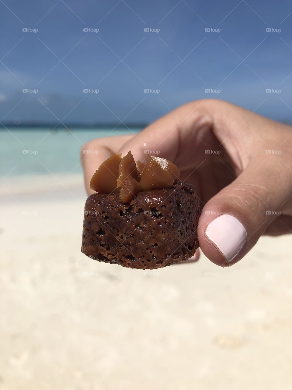 Tasty brownie by the beach