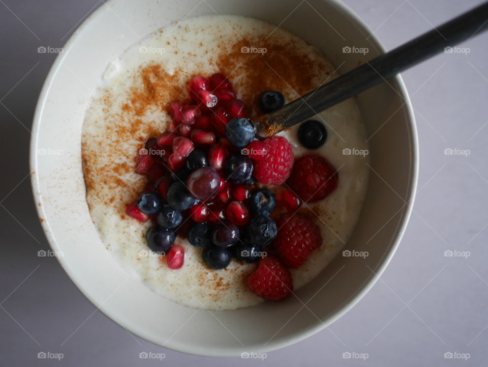 Sweet berry porridge breakfast 