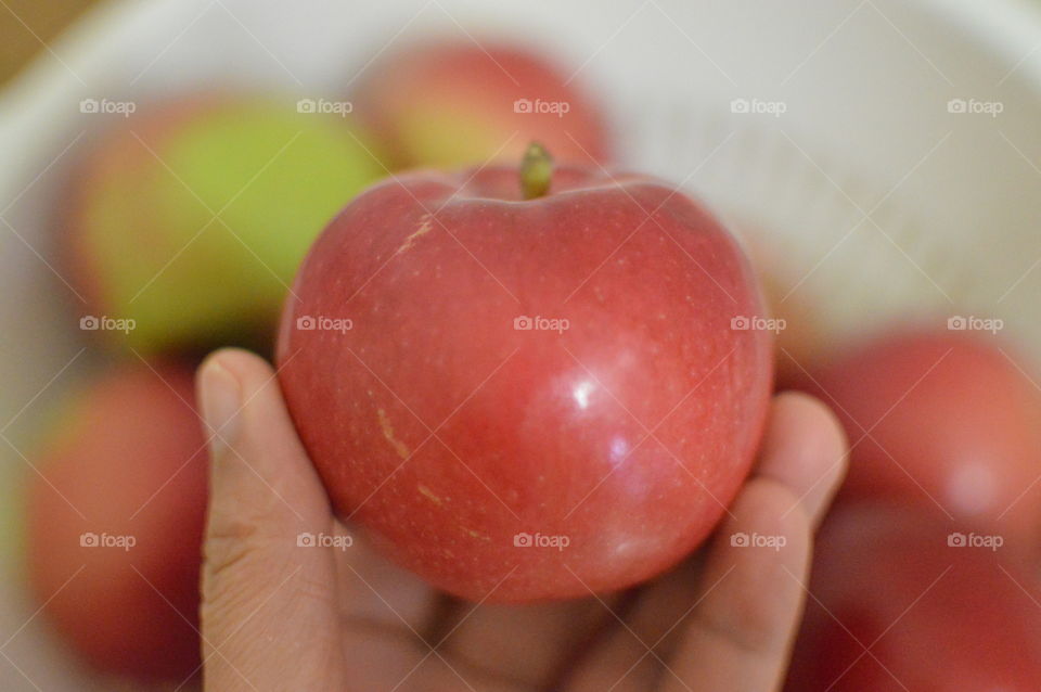 Red apple 