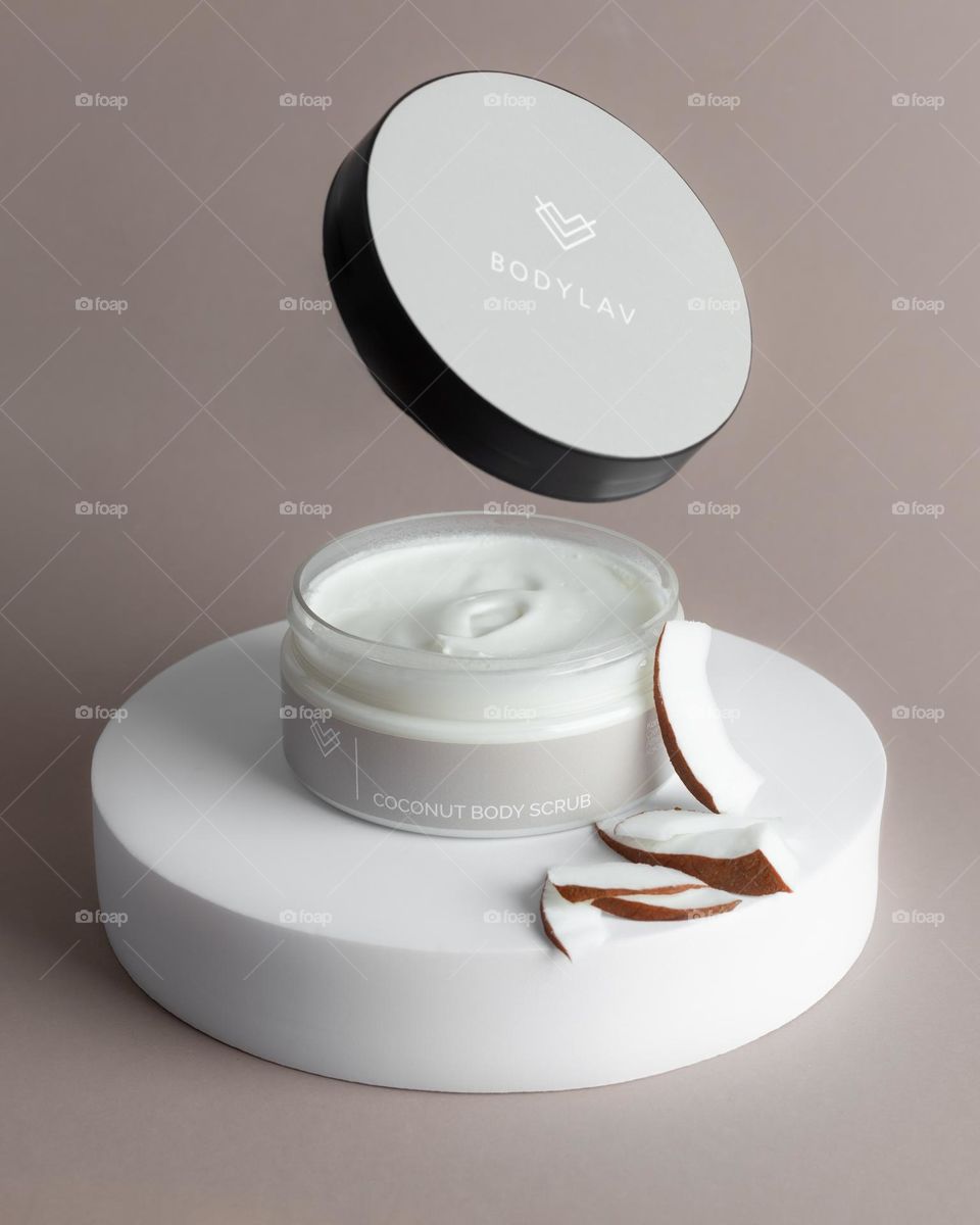 Coconut body cream 