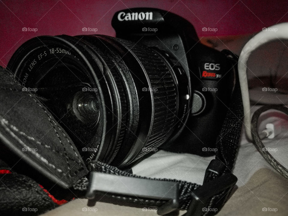 Canon EOS REBEL T6