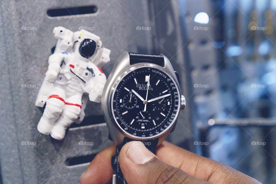 Bulova Space Race