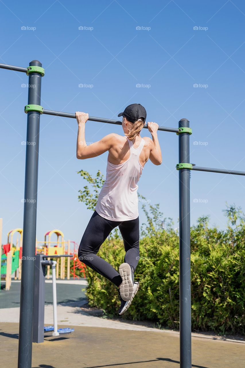 woman working out outdoors