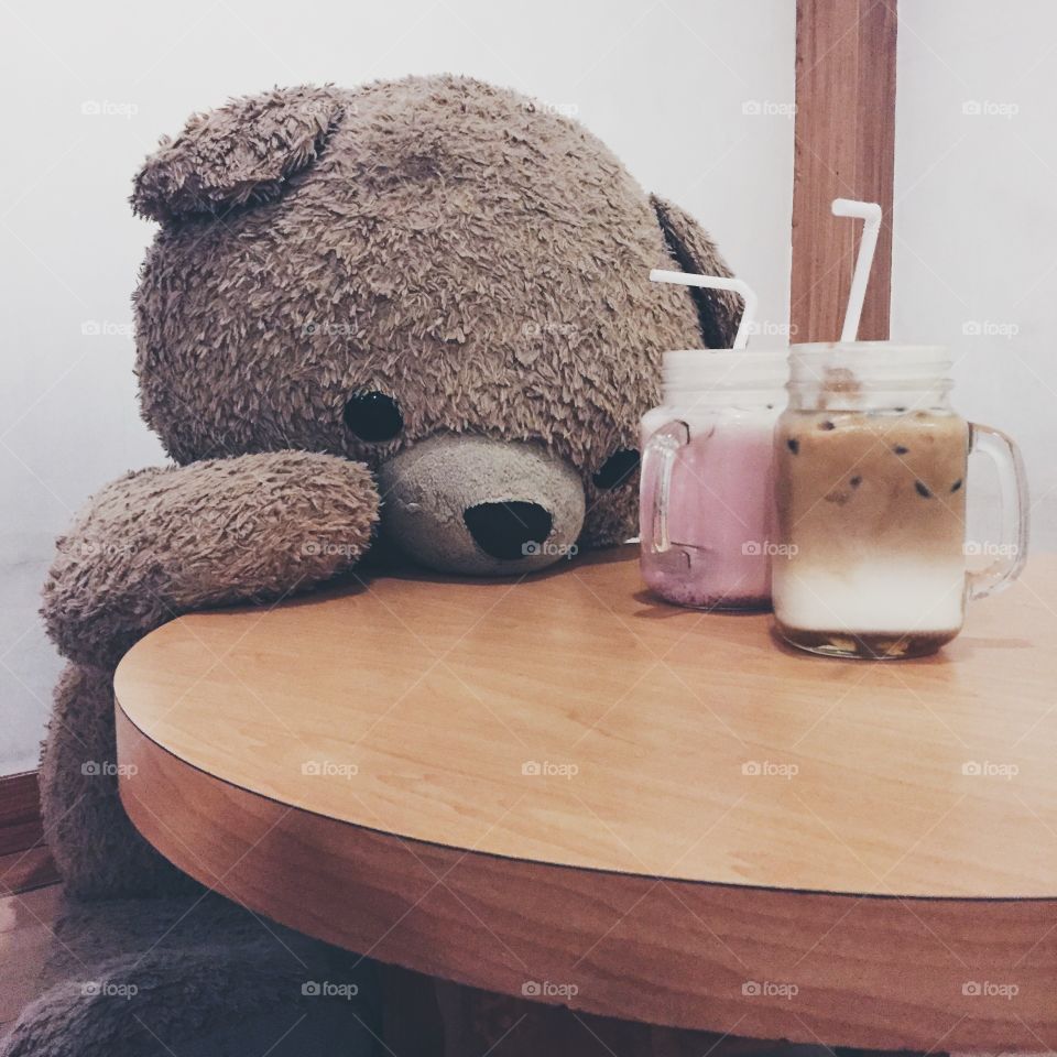 Teddy's Coffee Date