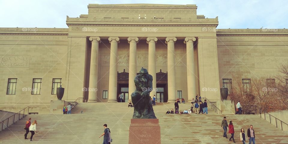 The Thinker in front of The Nelson-Atkins Museum of Art