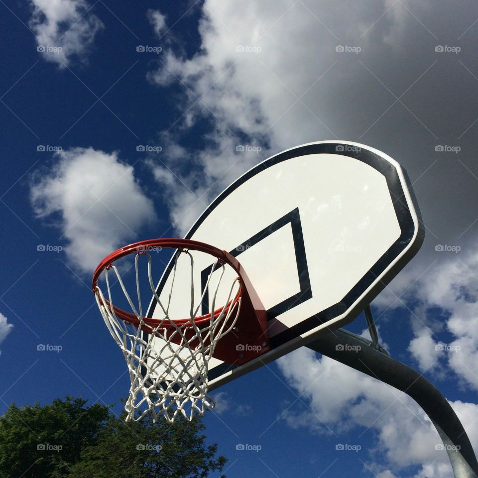 Basketball 